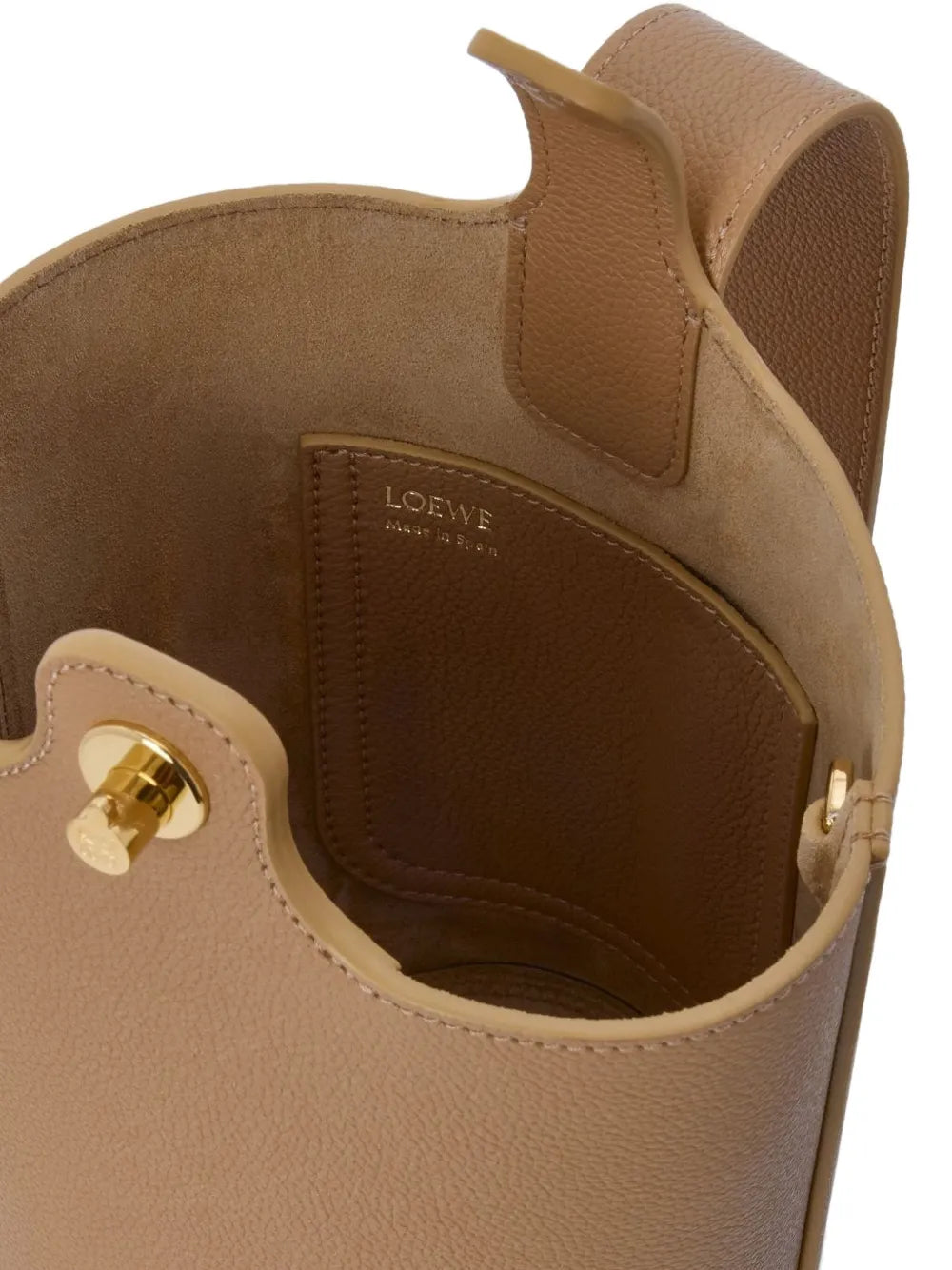 Mini Pebble bucket in smooth calfskin Oak