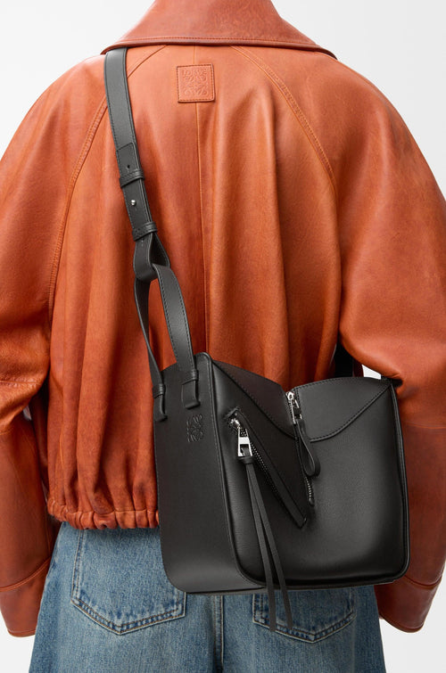 Compact Hammock bag in classic calfskin Black - EliteLux Outlet