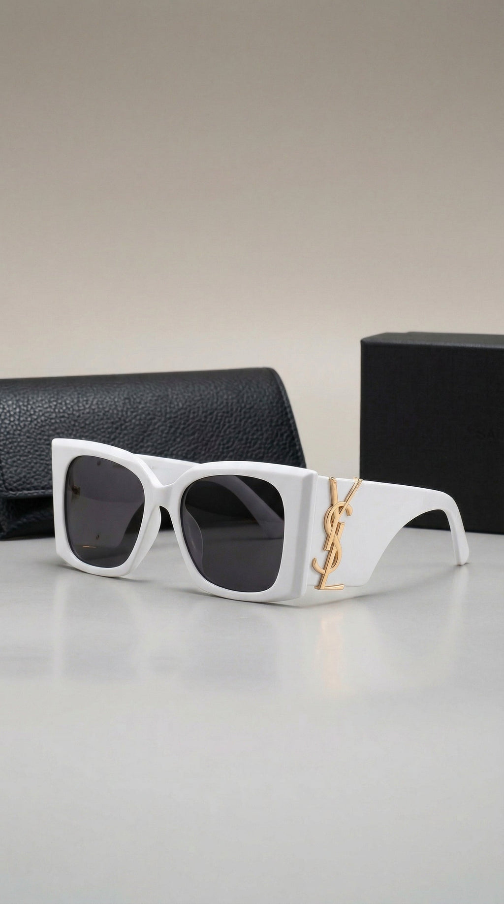 Oversized M119 Sunglasses – White