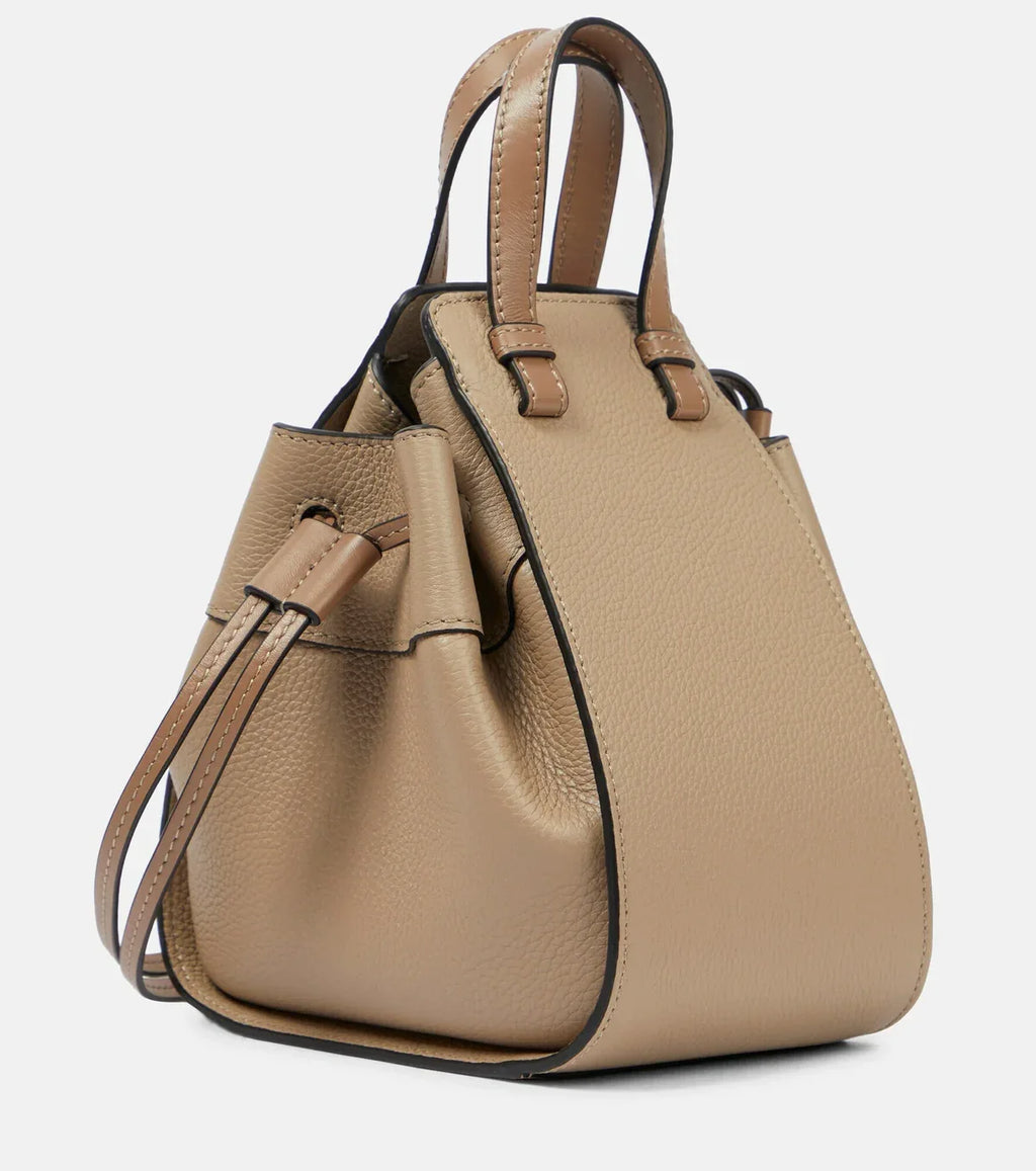 Compact Hammock bag in classic calfskin Beige - EliteLux Outlet