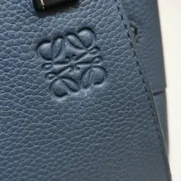 Compact Hammock bag in classic calfskin Dark Blue - EliteLux Outlet